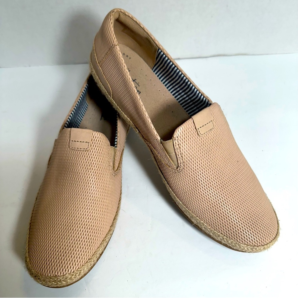 Clarks Collection Danelly Iris Blush Women’s Slip-On Loafers Size 8.5